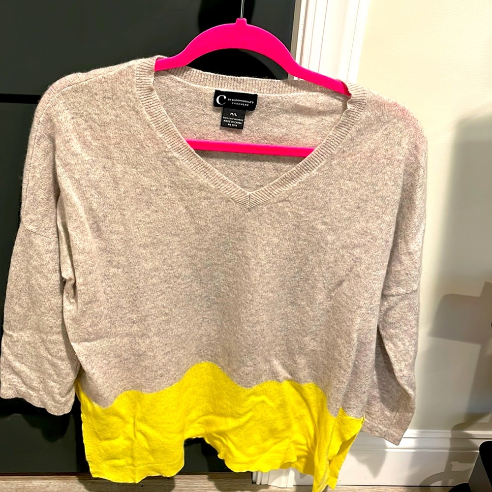 Grey and Yellow colorblock cashmere sweater size M/L